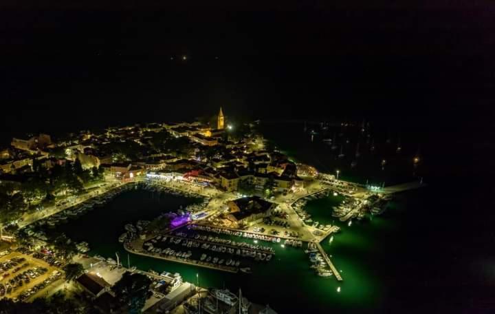 Novigrad Istria Apartments Reinic מראה חיצוני תמונה